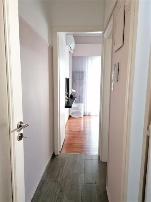 Koukaki Cozy Apartment 5 Minutes To Metro Athens Exterior photo